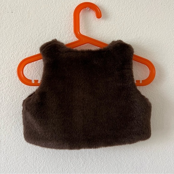 Baby Gap Chocolate Brown Faux Fur Sleeveless Vest With Bow Detail SZ 0-6 Months - Picture 4 of 11